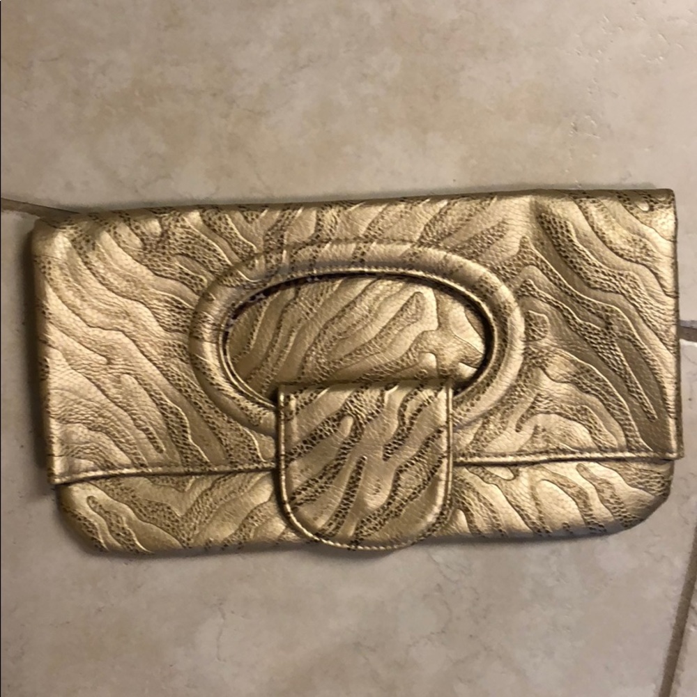 Gold clutch